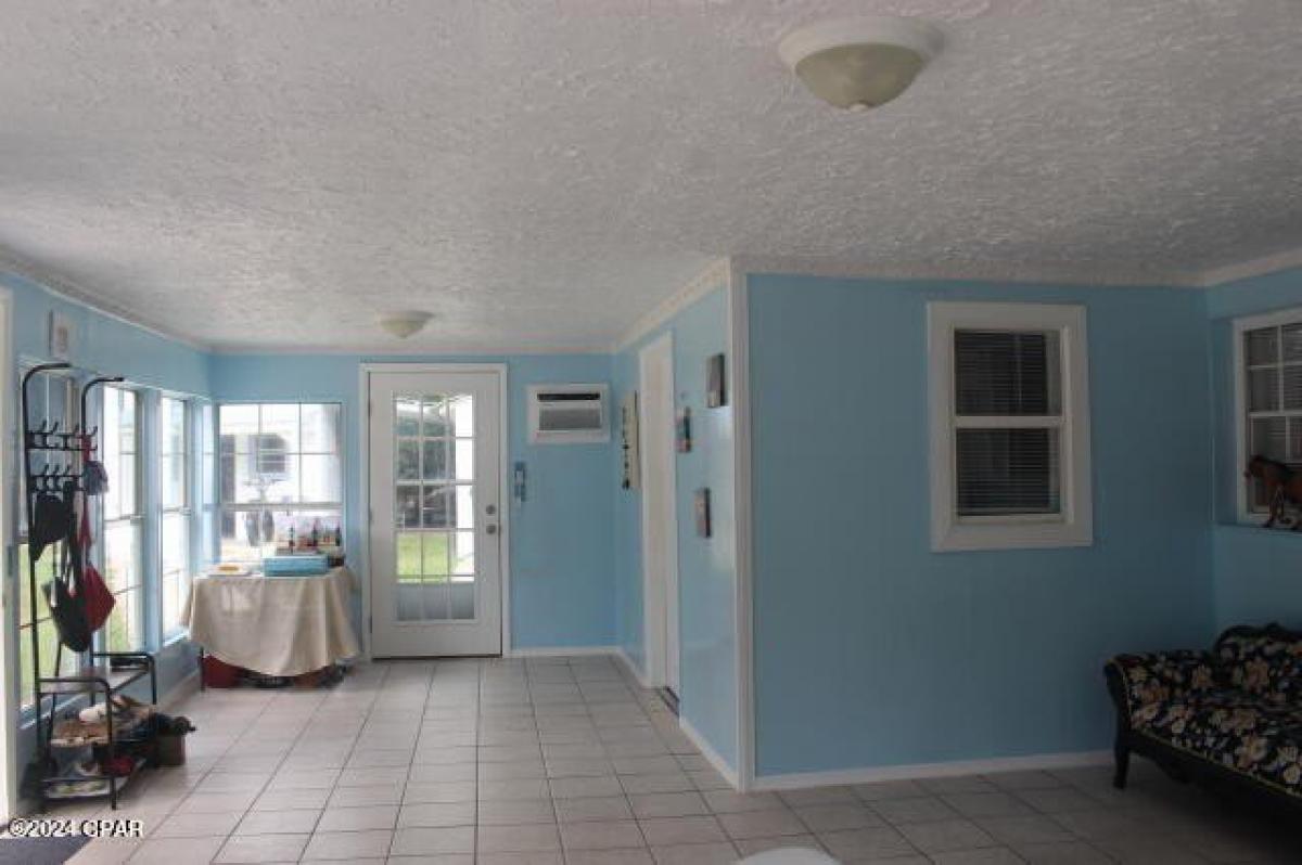 Picture of Home For Sale in Greenwood, Florida, United States