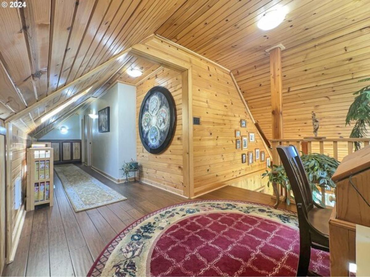 Picture of Home For Sale in Halfway, Oregon, United States