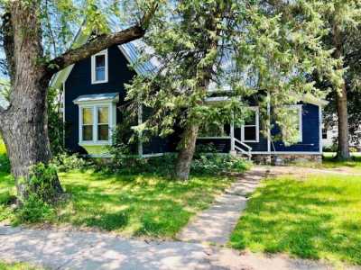 Home For Sale in Waupaca, Wisconsin