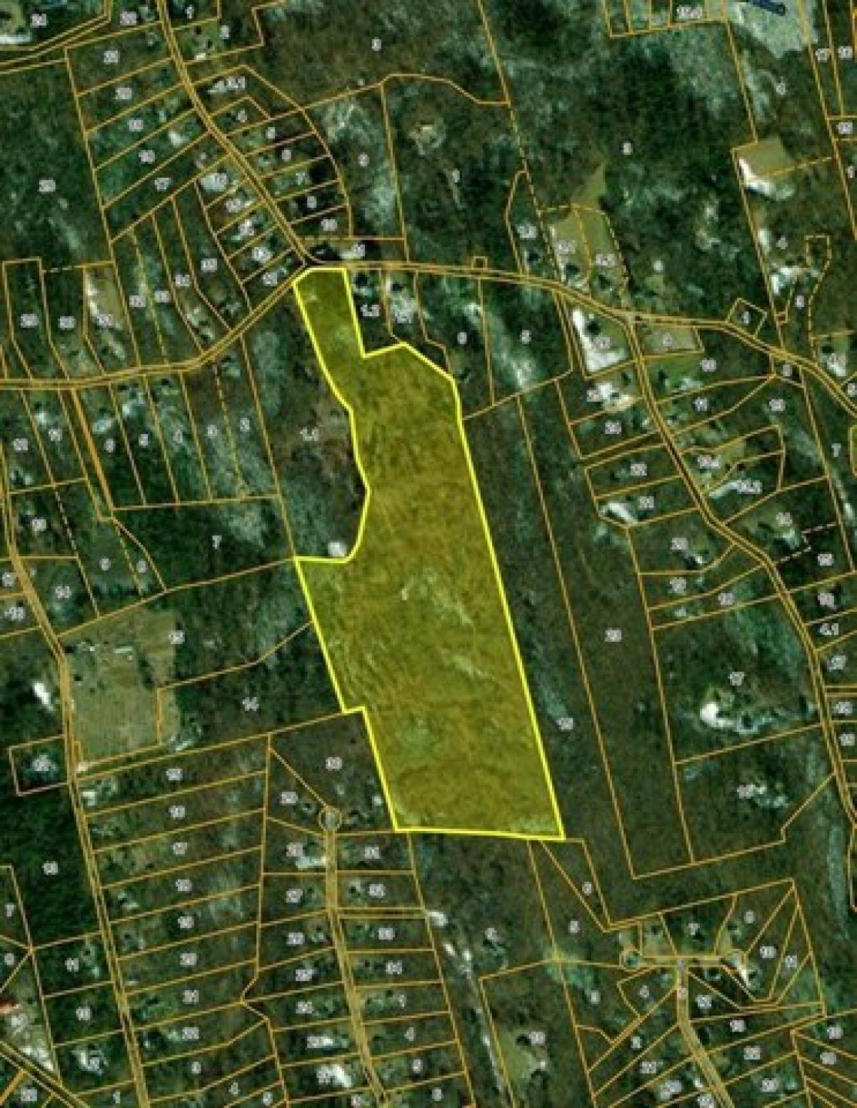 Picture of Residential Land For Sale in Douglas, Massachusetts, United States