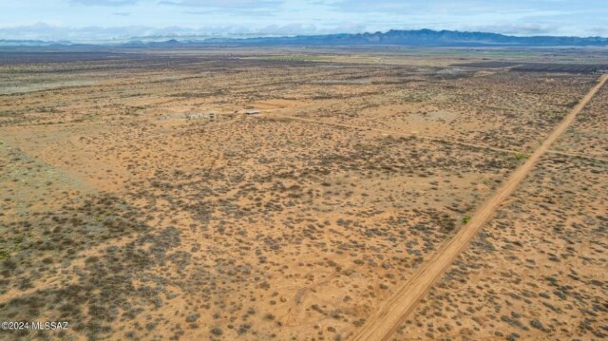 Picture of Residential Land For Sale in McNeal, Arizona, United States