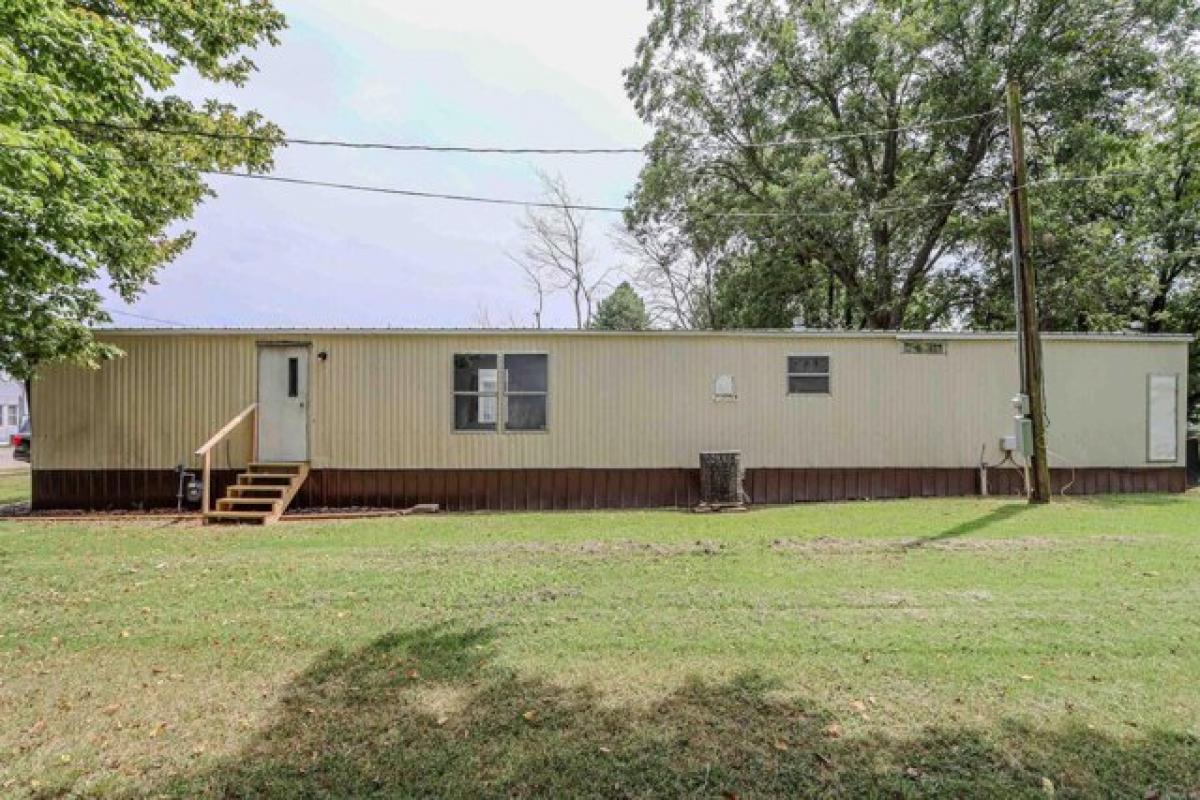 Picture of Home For Sale in Marmaduke, Arkansas, United States