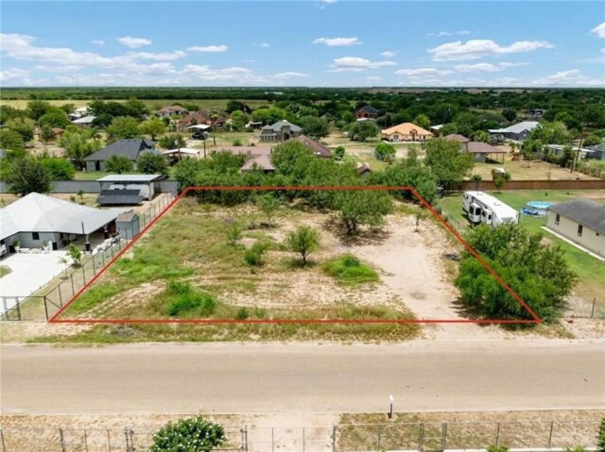 Picture of Residential Land For Sale in Sullivan City, Texas, United States