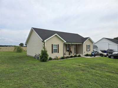 Home For Sale in Russellville, Kentucky