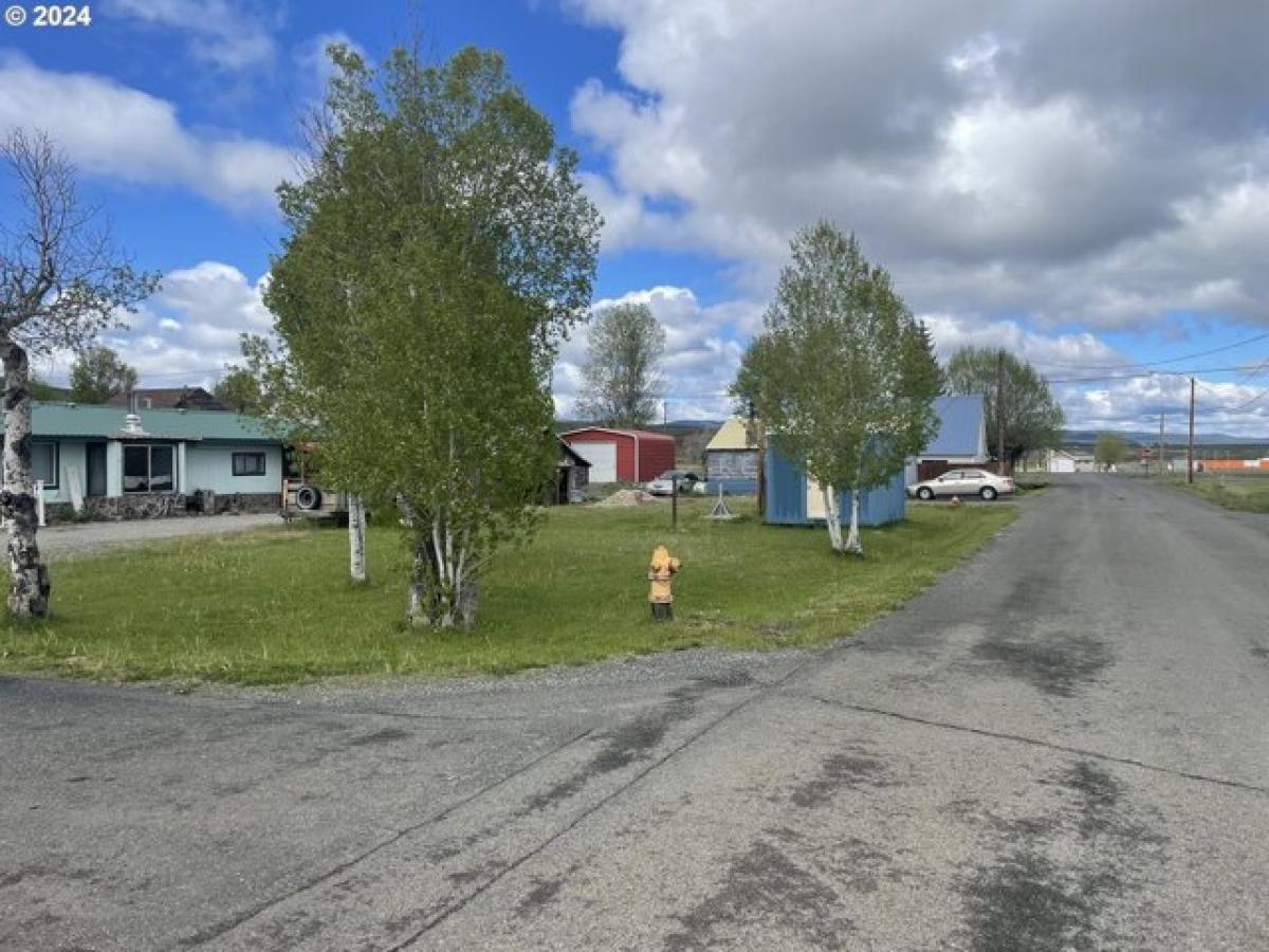 Picture of Residential Land For Sale in Seneca, Oregon, United States