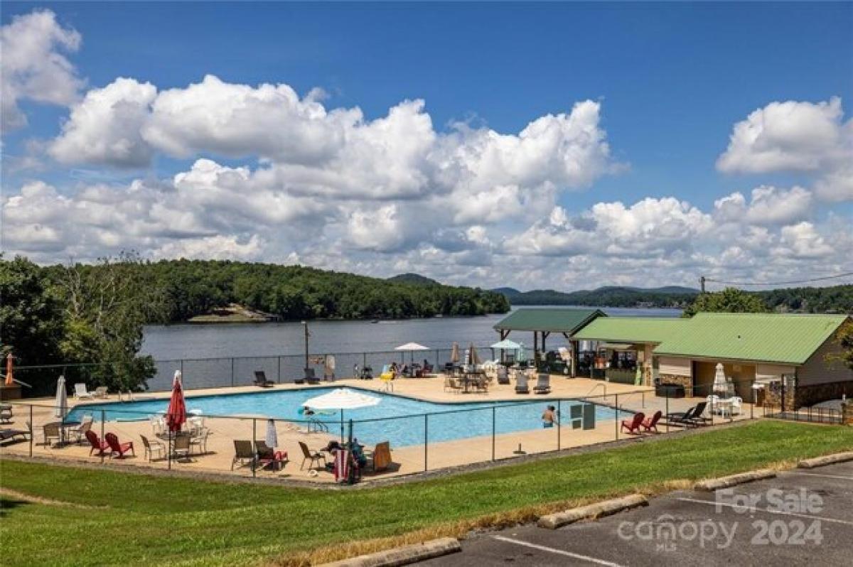 Picture of Home For Sale in Mount Gilead, North Carolina, United States