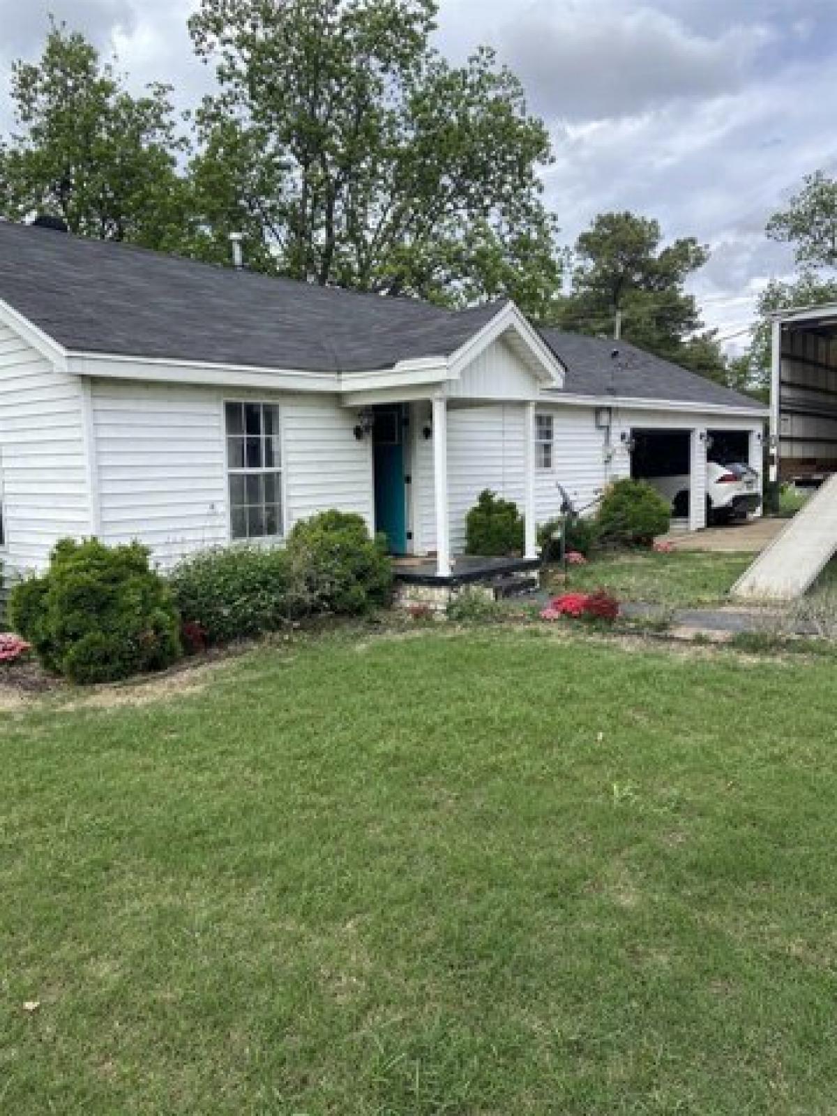 Picture of Home For Sale in Leachville, Arkansas, United States