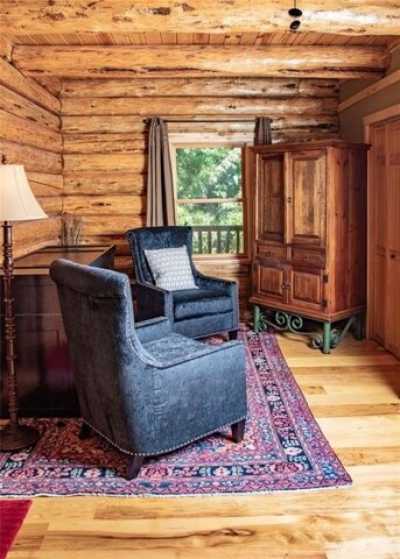 Home For Sale in Eureka Springs, Arkansas