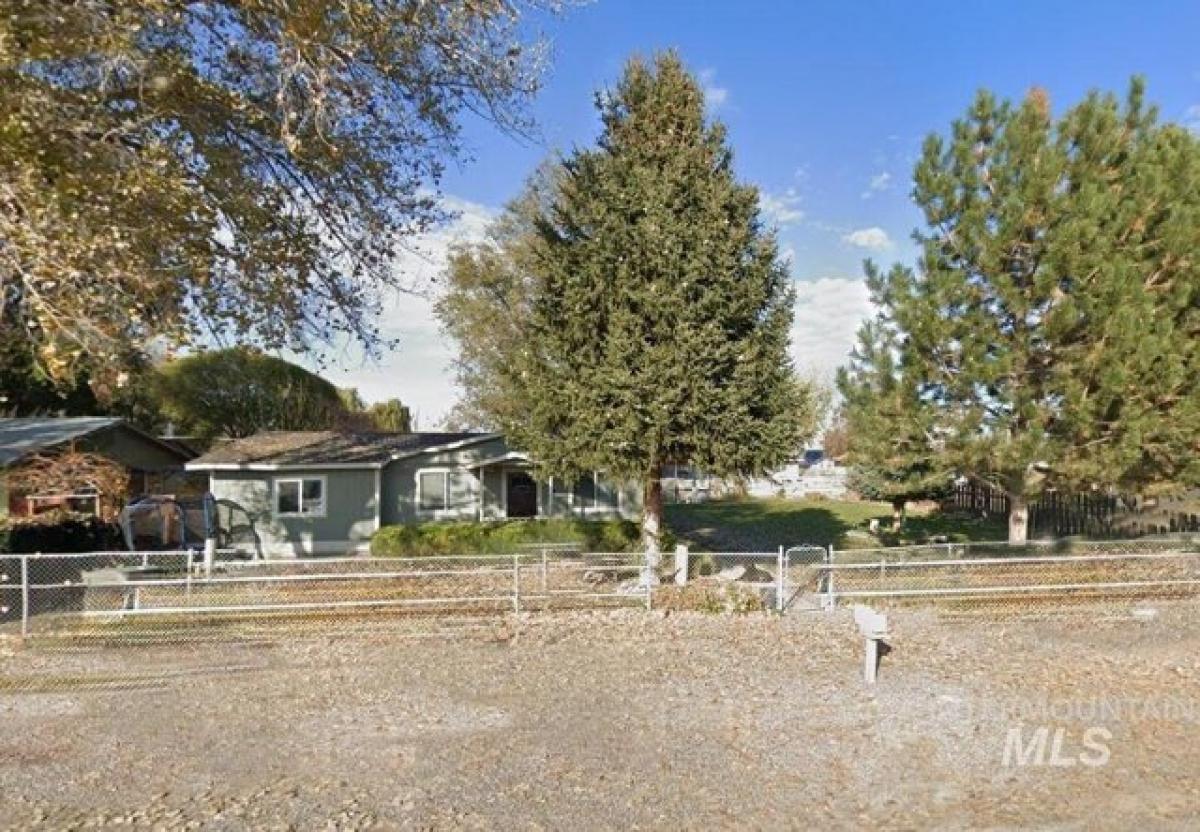 Picture of Home For Sale in Homedale, Idaho, United States