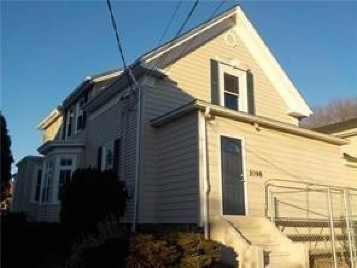 Picture of Home For Rent in Woonsocket, Rhode Island, United States