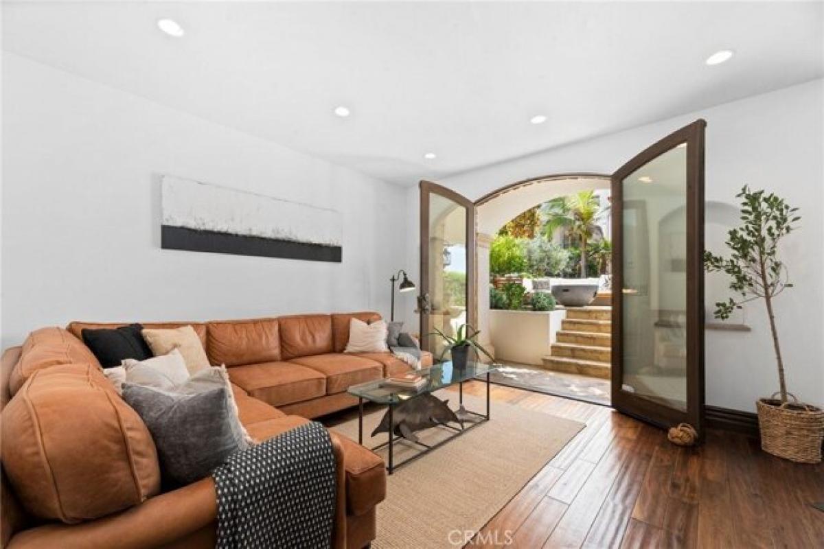 Picture of Home For Sale in Manhattan Beach, California, United States