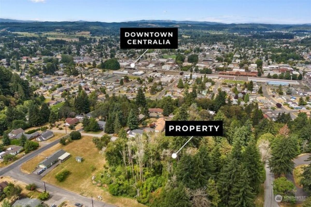 Picture of Residential Land For Sale in Centralia, Washington, United States