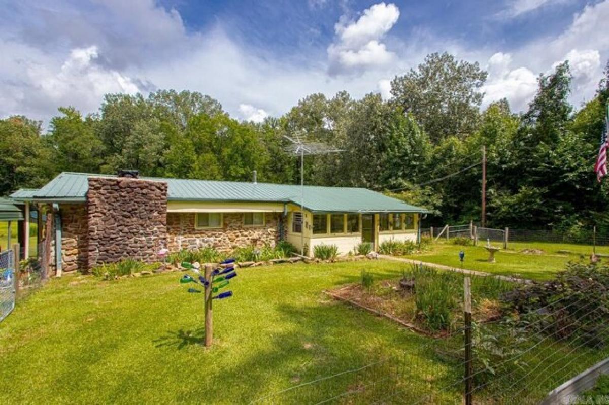 Picture of Home For Sale in Houston, Arkansas, United States