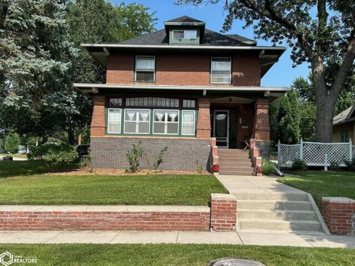 Picture of Home For Sale in Emmetsburg, Iowa, United States