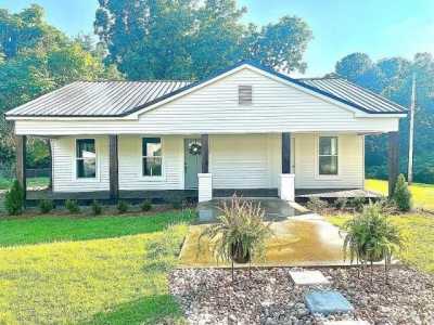 Home For Sale in Fulton, Mississippi