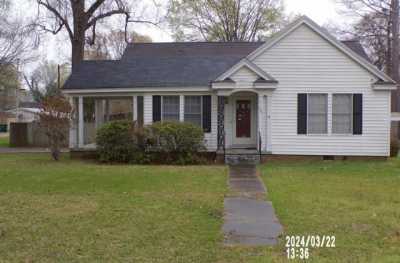 Home For Sale in Greenwood, Mississippi