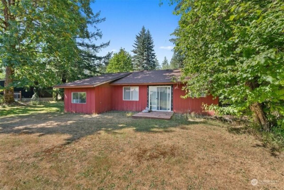 Picture of Home For Sale in Packwood, Washington, United States