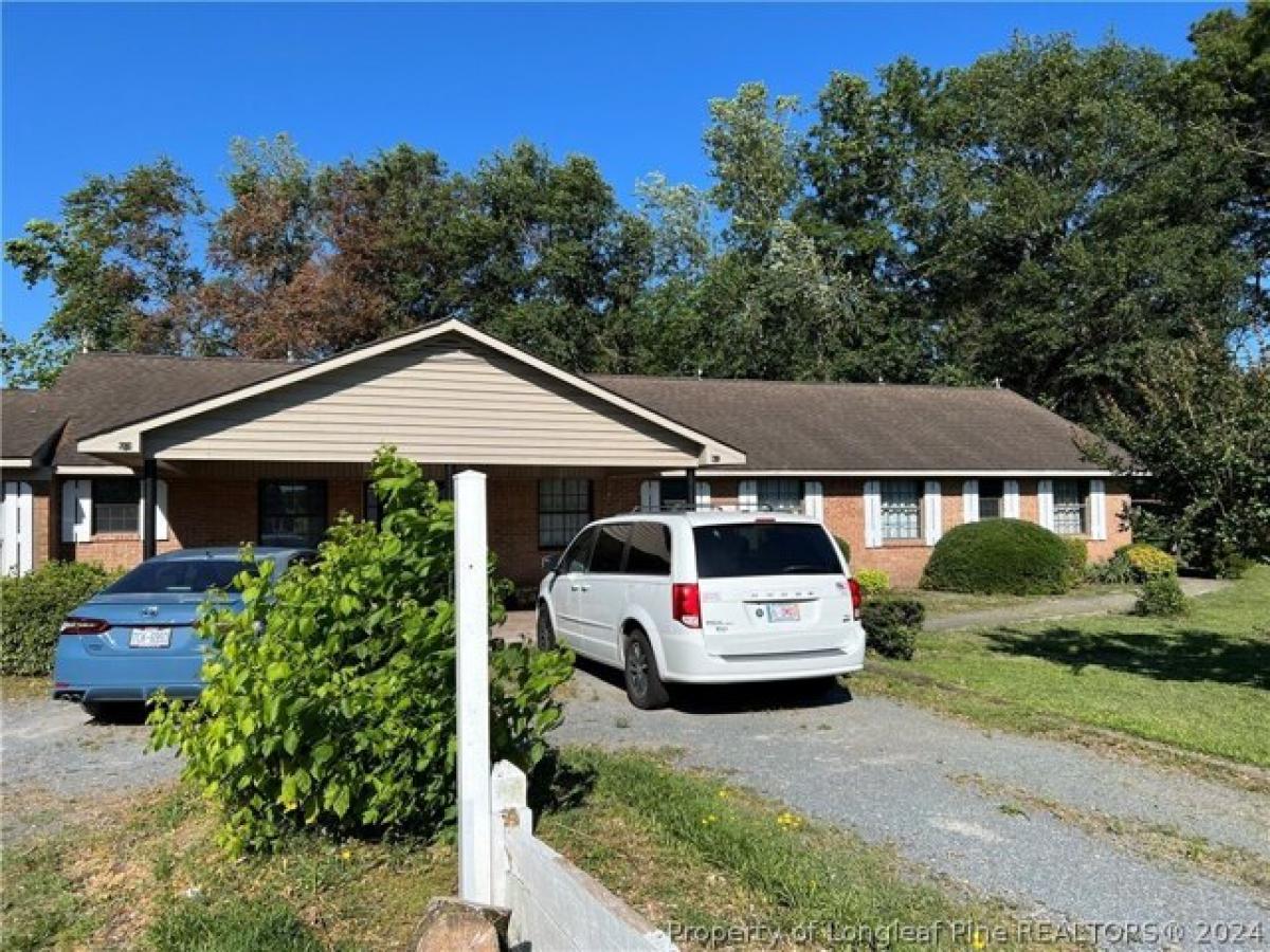 Picture of Home For Sale in Pembroke, North Carolina, United States