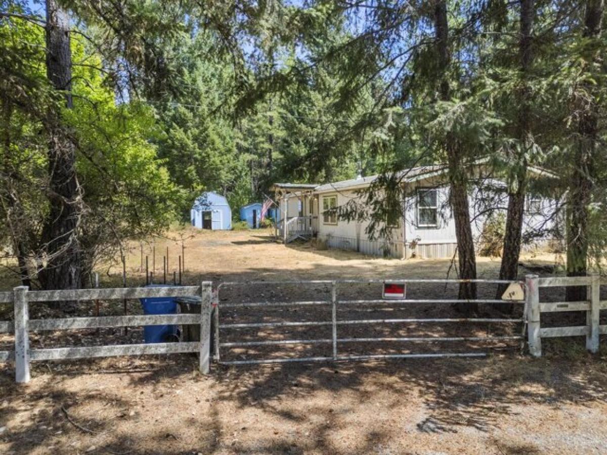 Picture of Home For Sale in Rogue River, Oregon, United States