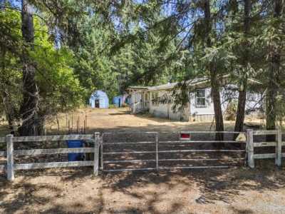 Home For Sale in Rogue River, Oregon