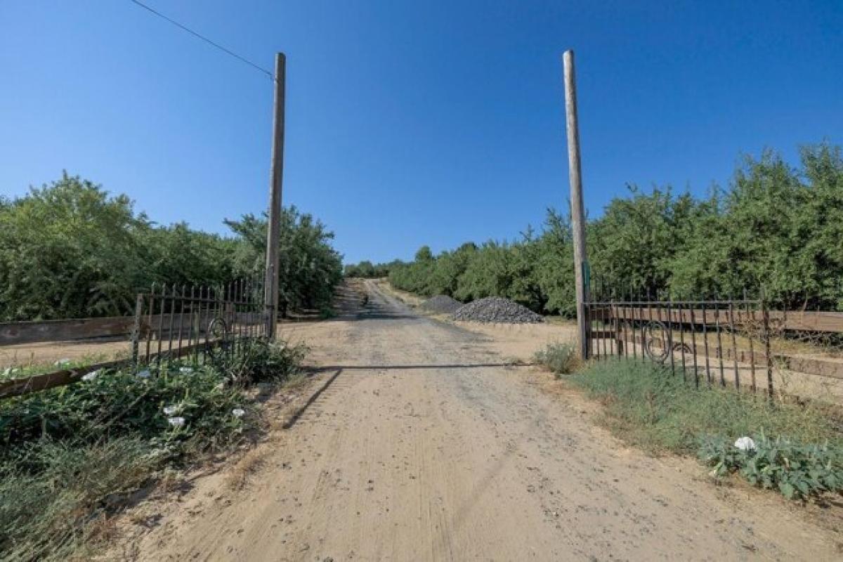 Picture of Home For Sale in Hickman, California, United States