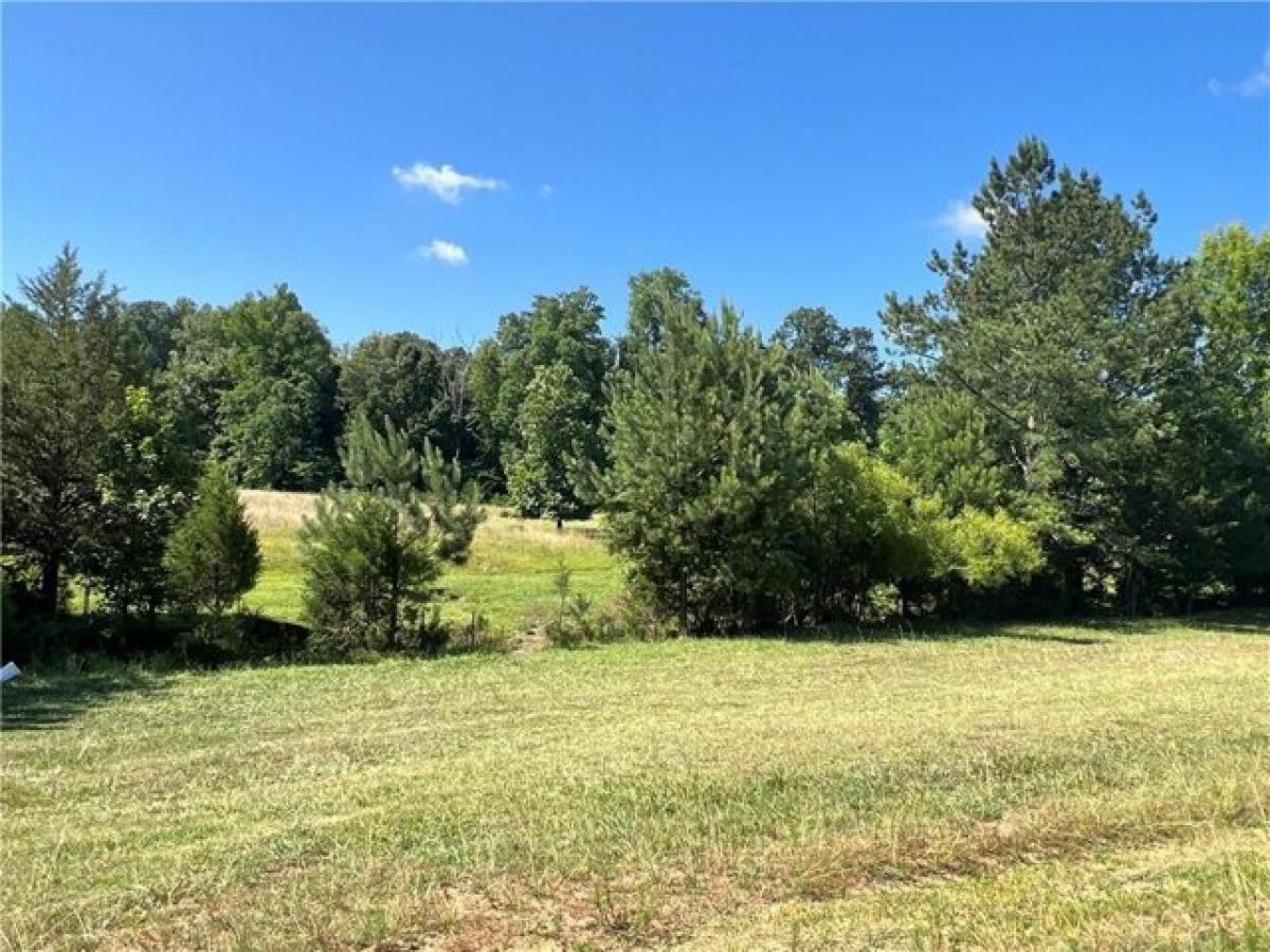 Picture of Residential Land For Sale in Cartersville, Georgia, United States