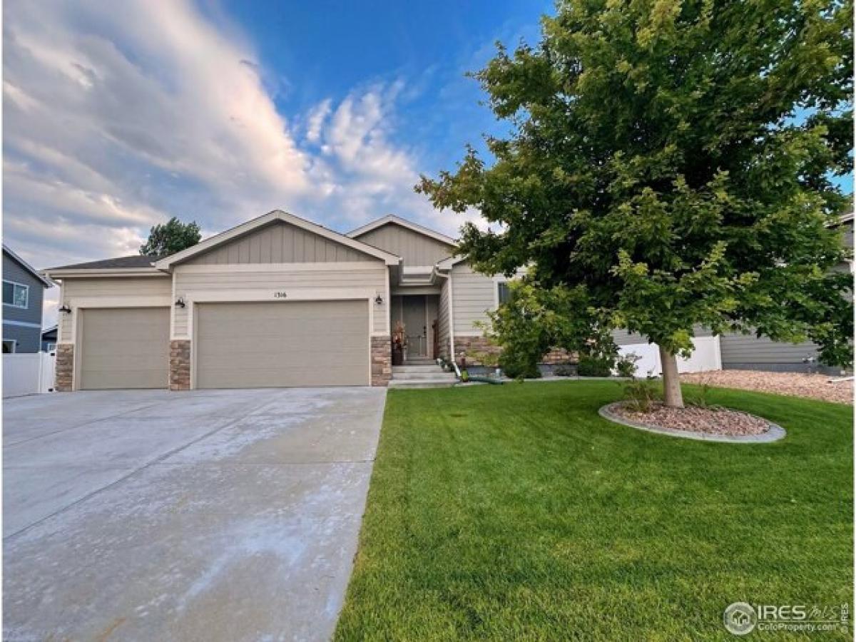 Picture of Home For Sale in Eaton, Colorado, United States