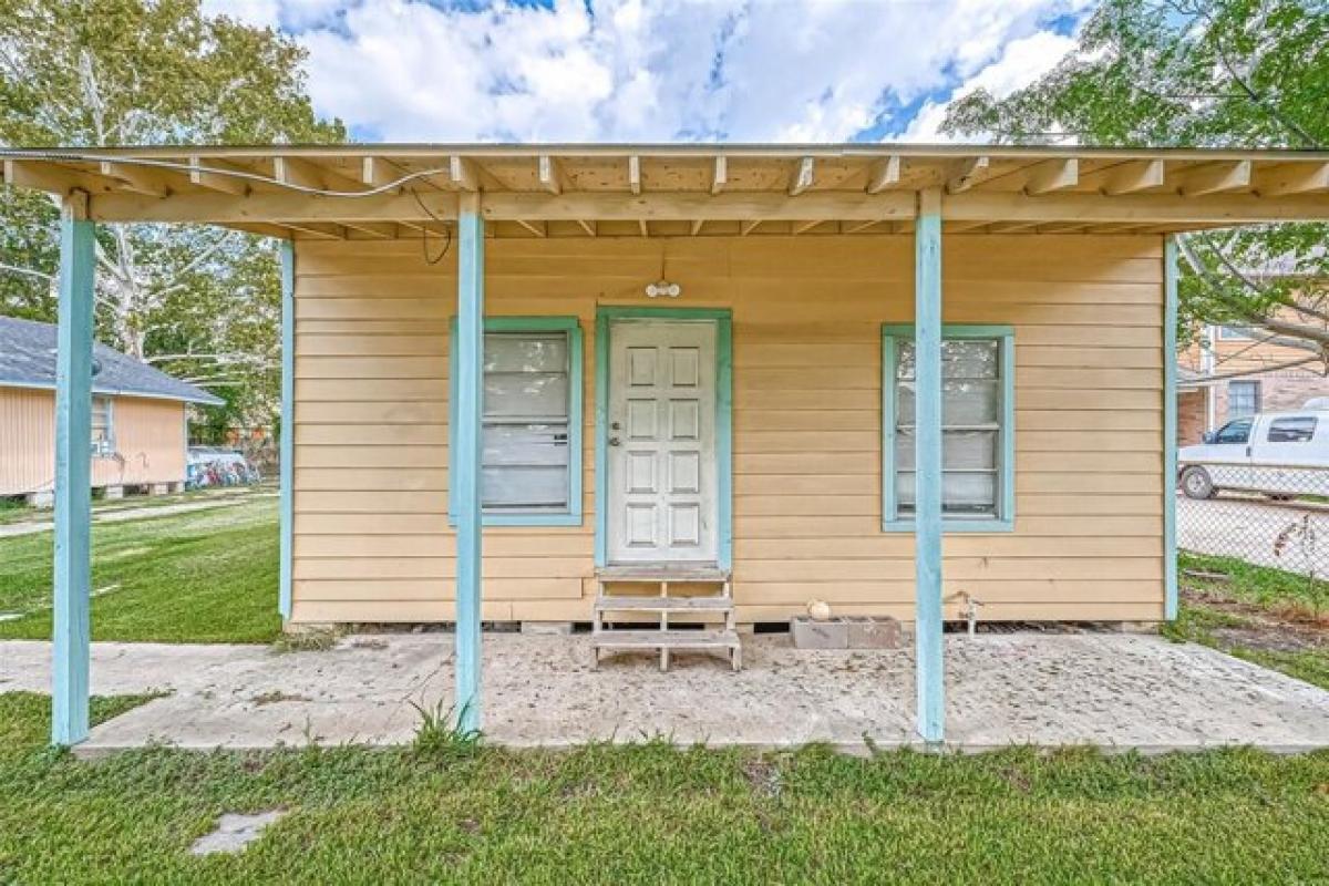 Picture of Home For Sale in Galena Park, Texas, United States