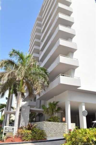 Home For Sale in Surfside, Florida