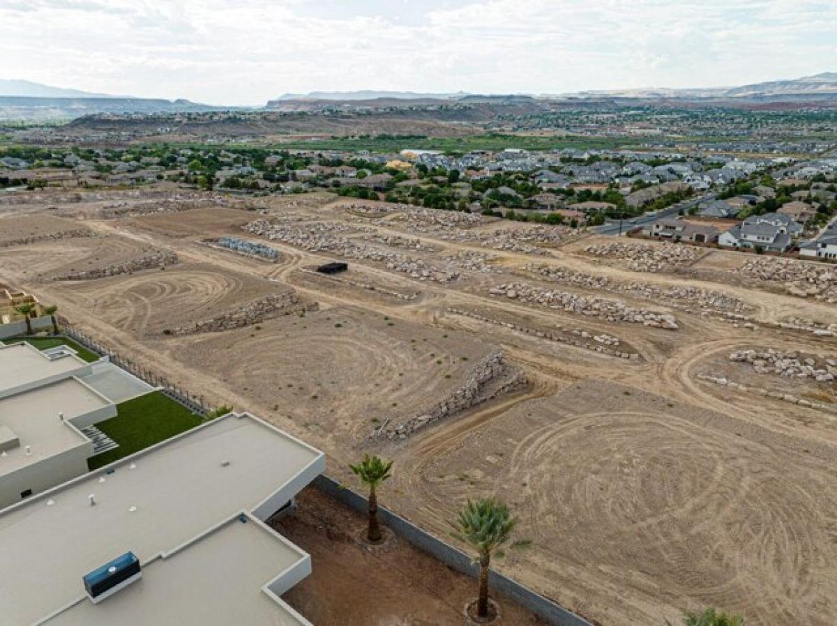 Picture of Residential Land For Sale in Saint George, Utah, United States