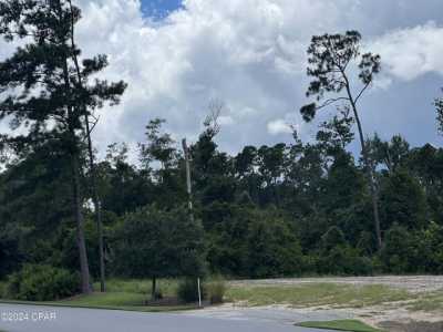 Residential Land For Sale in Southport, Florida