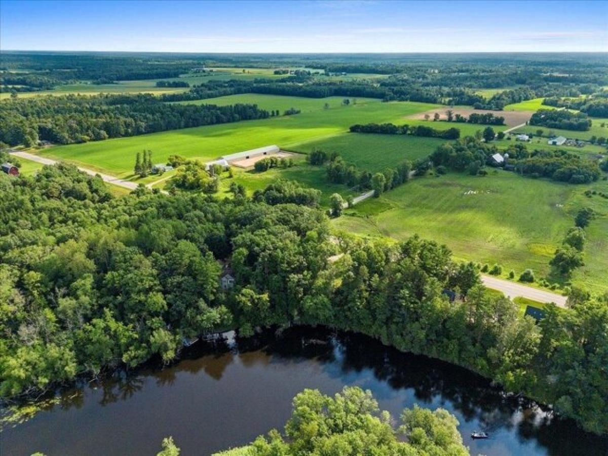 Picture of Residential Land For Sale in Shawano, Wisconsin, United States