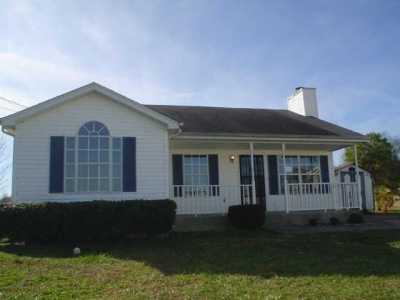 Home For Rent in La Vergne, Tennessee