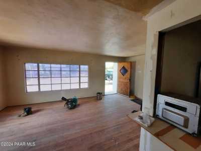 Home For Sale in Seligman, Arizona