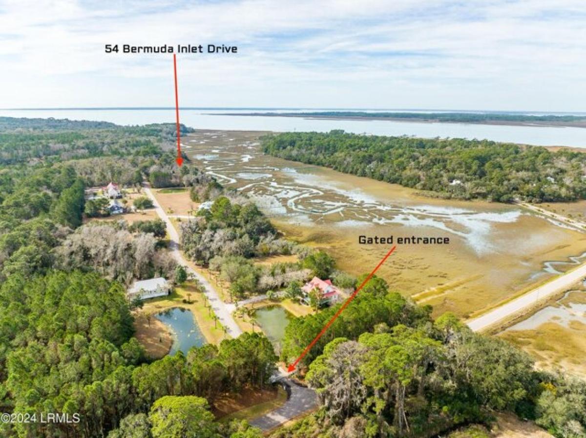 Picture of Residential Land For Sale in Saint Helena Island, South Carolina, United States