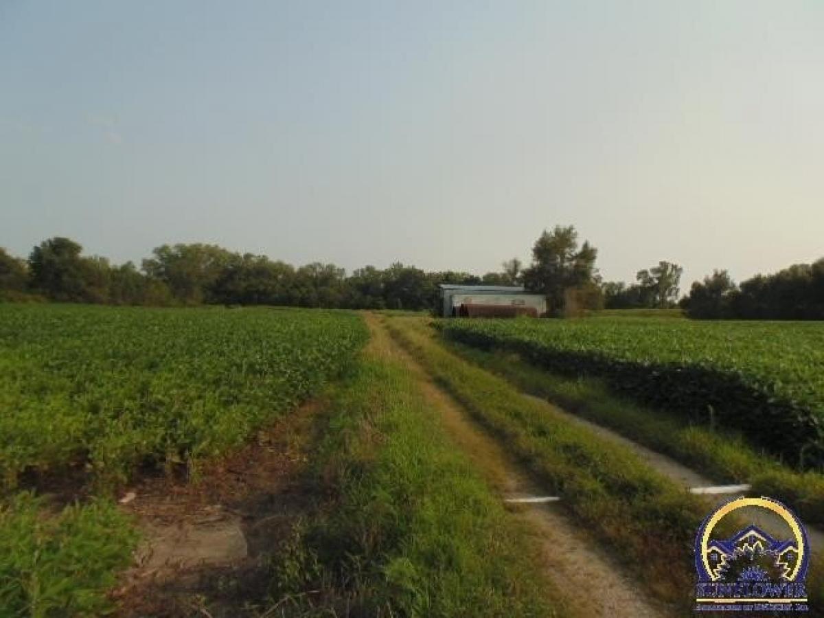 Picture of Residential Land For Sale in Topeka, Kansas, United States