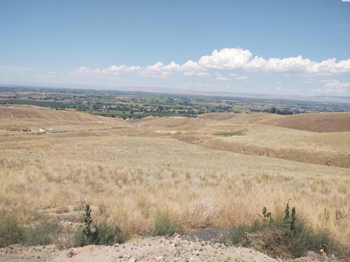 Picture of Residential Land For Sale in Prosser, Washington, United States