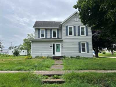 Home For Sale in Blairstown, Iowa