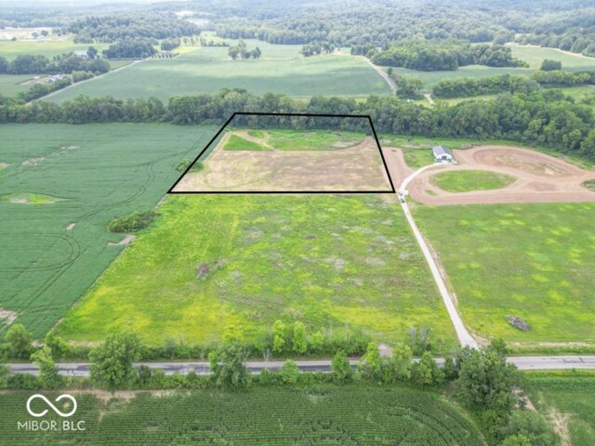 Picture of Residential Land For Sale in Mooresville, Indiana, United States