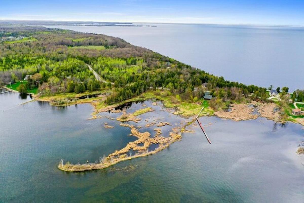 Picture of Residential Land For Sale in Sturgeon Bay, Wisconsin, United States