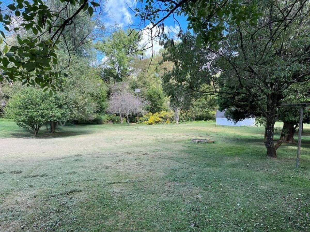 Picture of Home For Sale in Paden City, West Virginia, United States