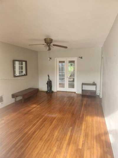 Home For Rent in Biscayne Park, Florida