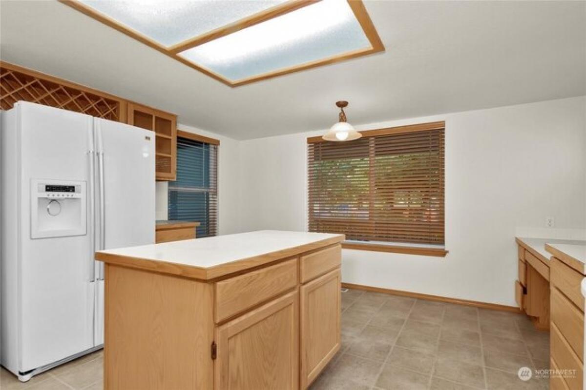 Picture of Home For Sale in Tumwater, Washington, United States