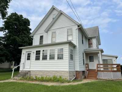 Home For Sale in Buda, Illinois