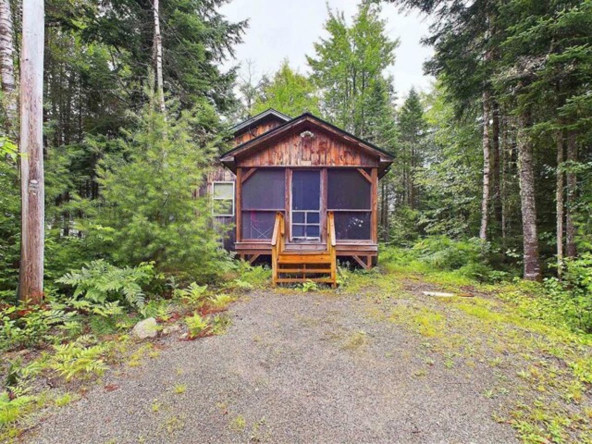 Picture of Home For Sale in Stark, New Hampshire, United States