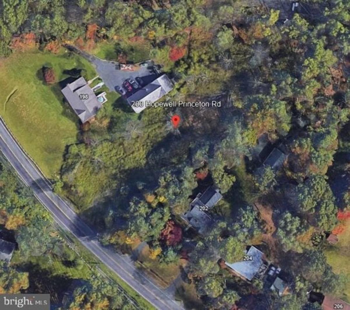 Picture of Residential Land For Sale in Hopewell, New Jersey, United States