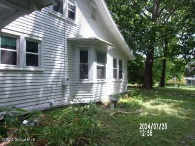 Home For Rent in Voorheesville, New York