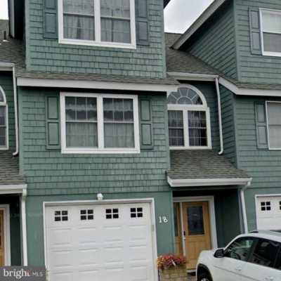 Home For Sale in Beach Haven, New Jersey