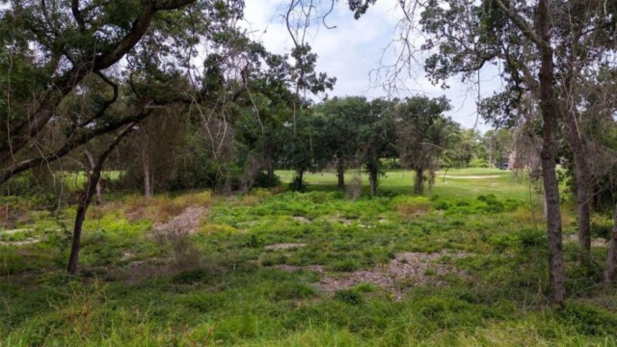 Picture of Residential Land For Sale in Hilltop Lakes, Texas, United States