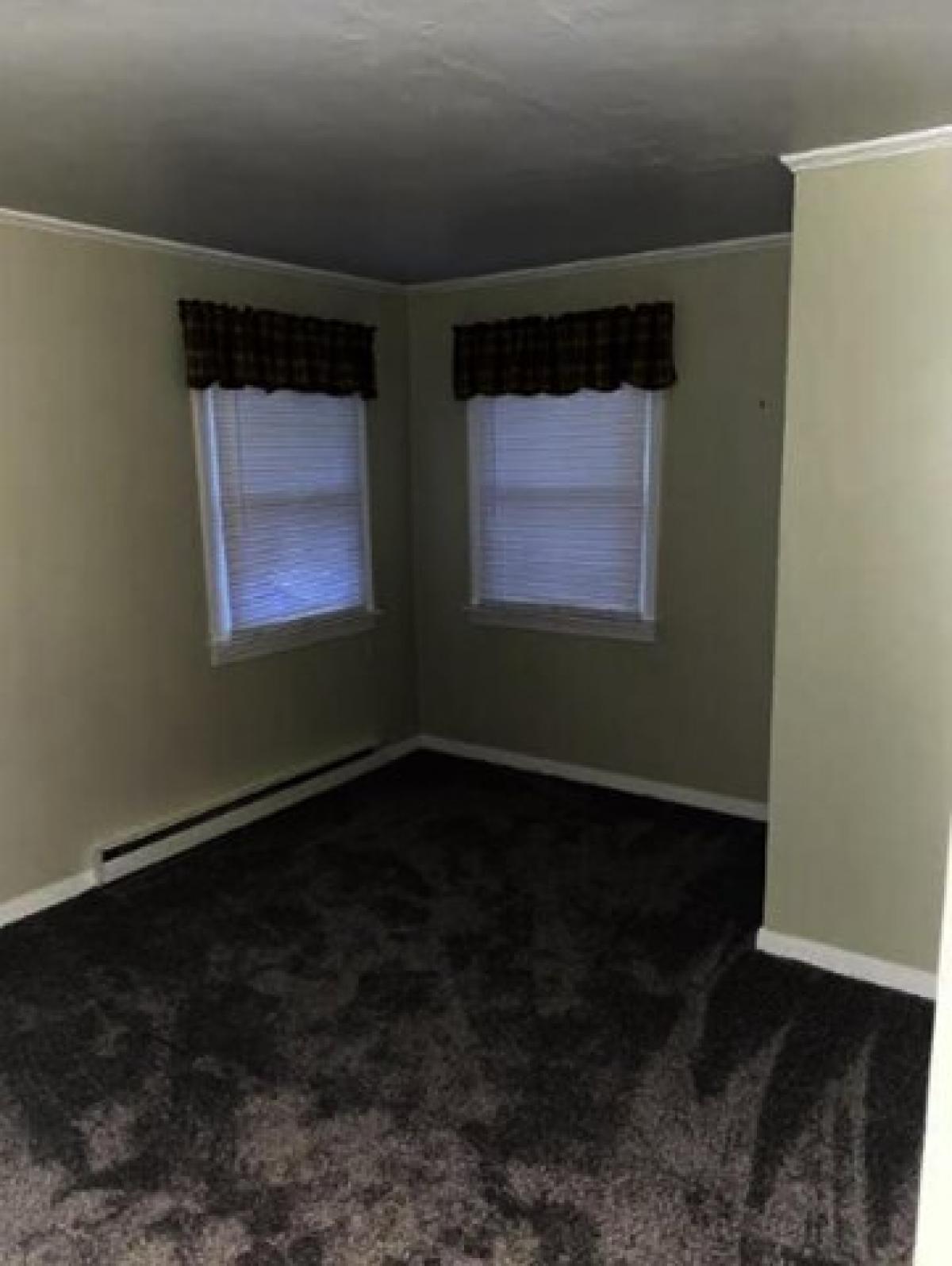 Picture of Apartment For Rent in Lebanon, Maine, United States